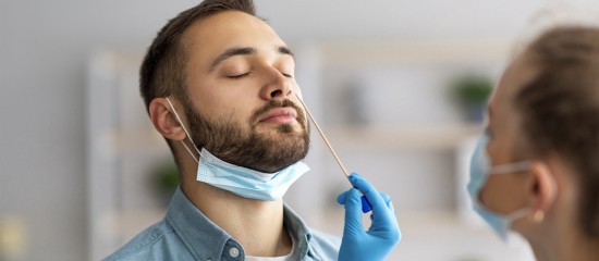 L’employeur doit-il prendre en charge les tests Covid-19 ?
