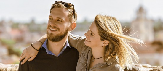 Succession entre frères et sœurs : l’exonération s’applique-t-elle en cas de Pacs ?